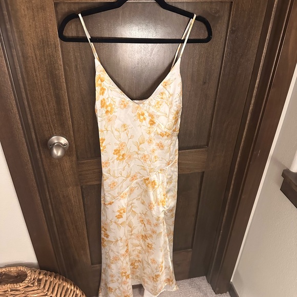 Midi floral dress - Picture 3 of 7